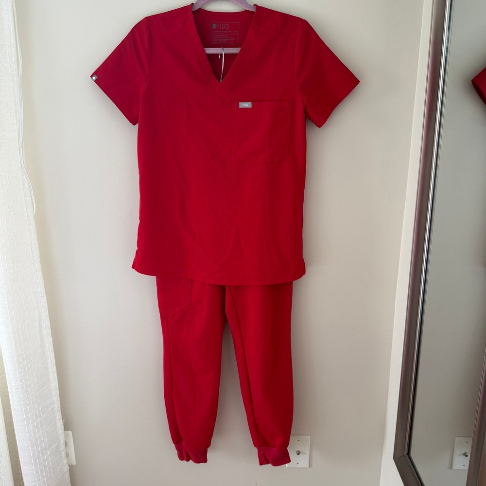 FIGS Technical Collection Red Scrub Set XS V-Neck Top and Jogger Pants Womens